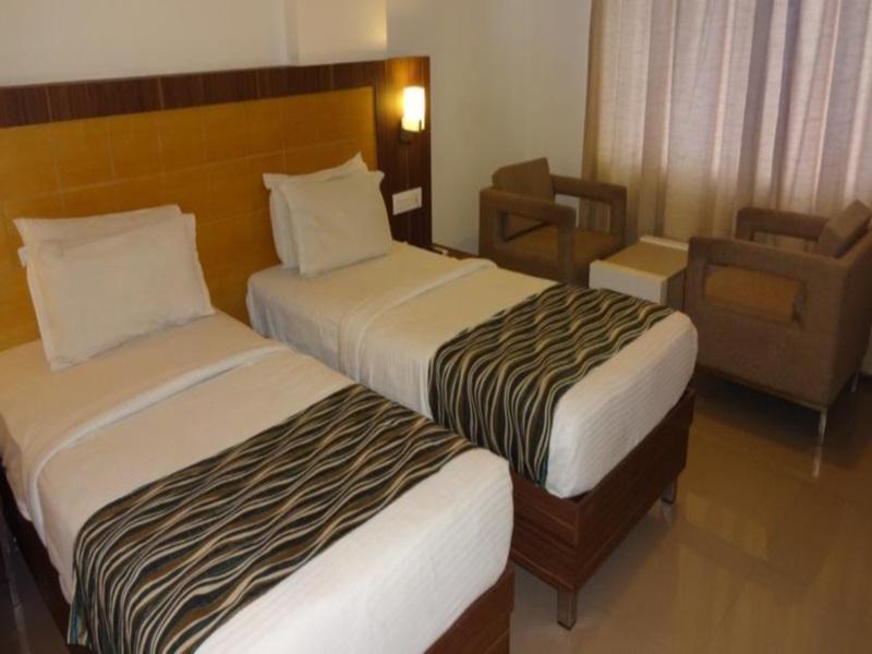 คอนติเนนทอลปาร์คโฮเต็ล Hotel วิเจยาวารา ภายนอก รูปภาพ