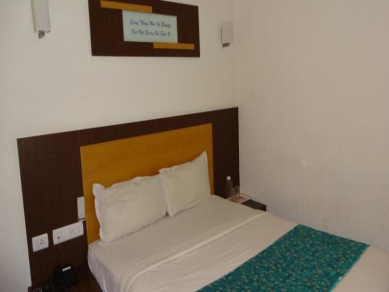 คอนติเนนทอลปาร์คโฮเต็ล Hotel วิเจยาวารา ภายนอก รูปภาพ