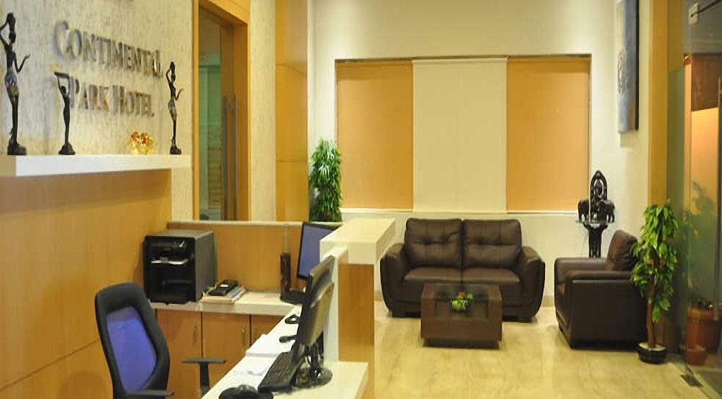 คอนติเนนทอลปาร์คโฮเต็ล Hotel วิเจยาวารา ภายนอก รูปภาพ