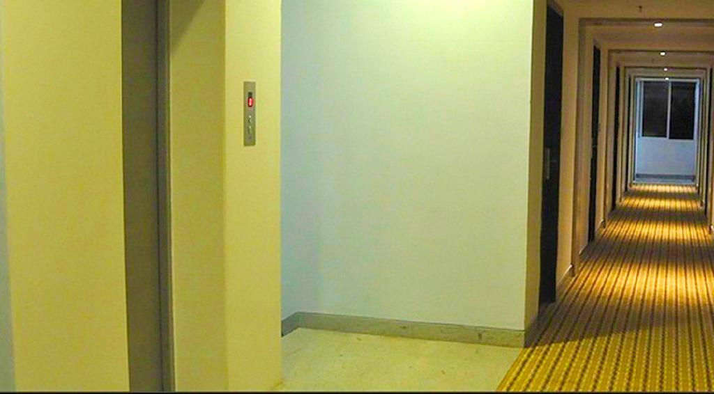คอนติเนนทอลปาร์คโฮเต็ล Hotel วิเจยาวารา ภายนอก รูปภาพ