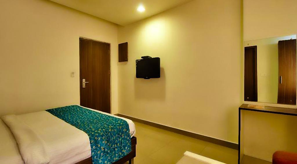 คอนติเนนทอลปาร์คโฮเต็ล Hotel วิเจยาวารา ภายนอก รูปภาพ